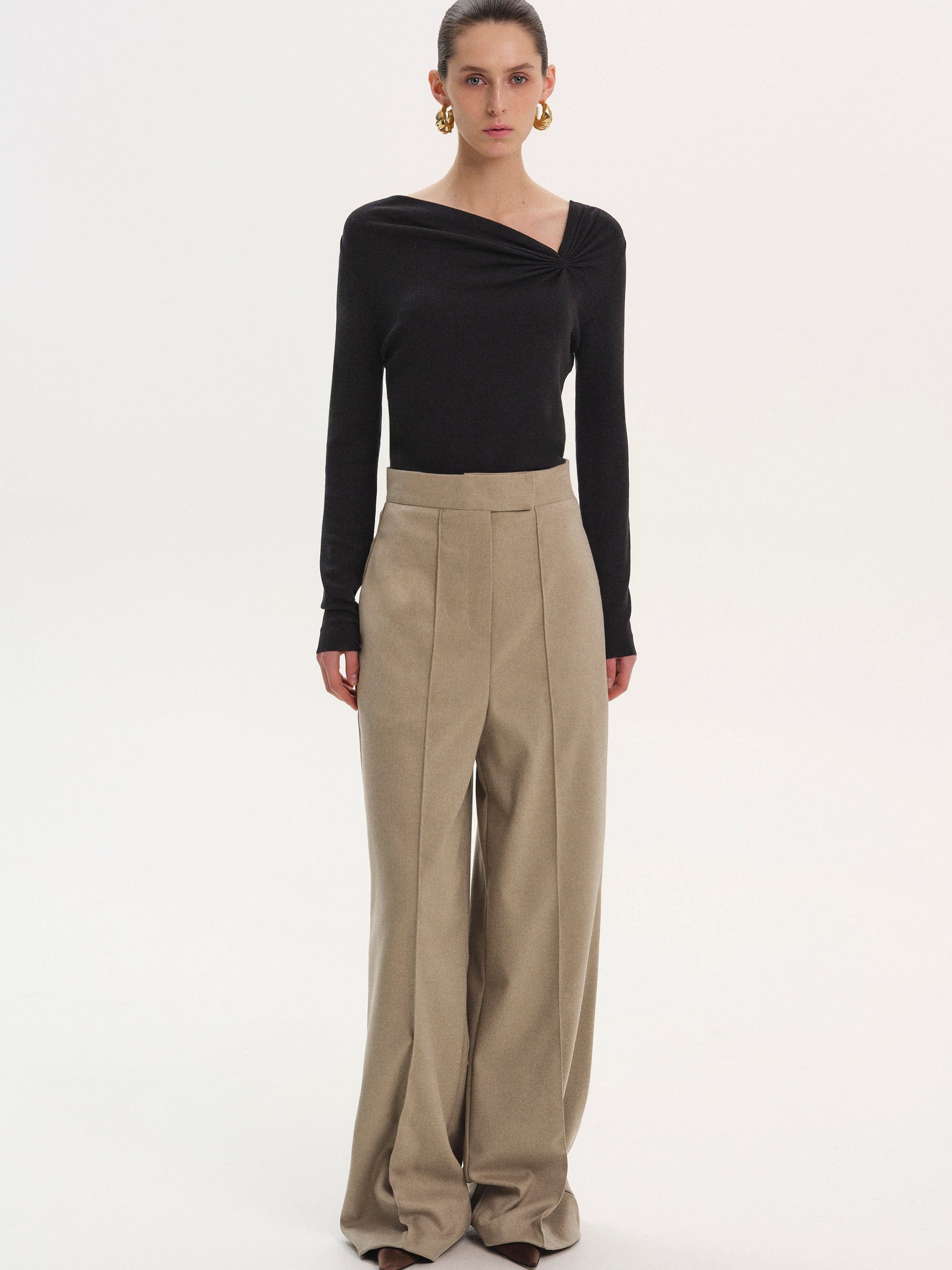 Interlock Asymmetric Neck Top, Black