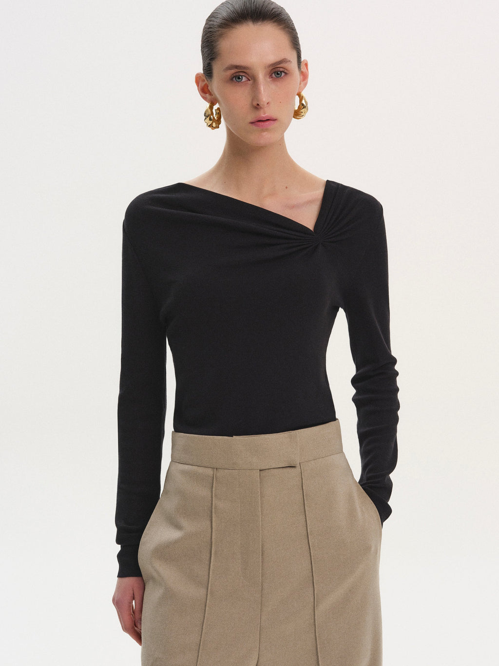 Interlock Asymmetric Neck Top, Black