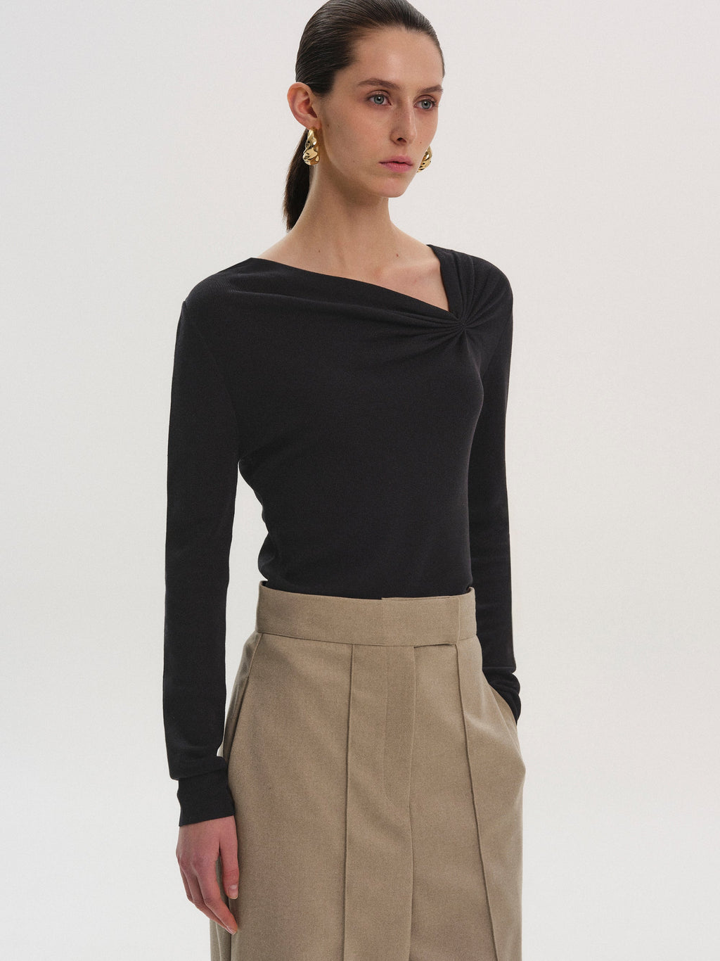 Interlock Asymmetric Neck Top, Black