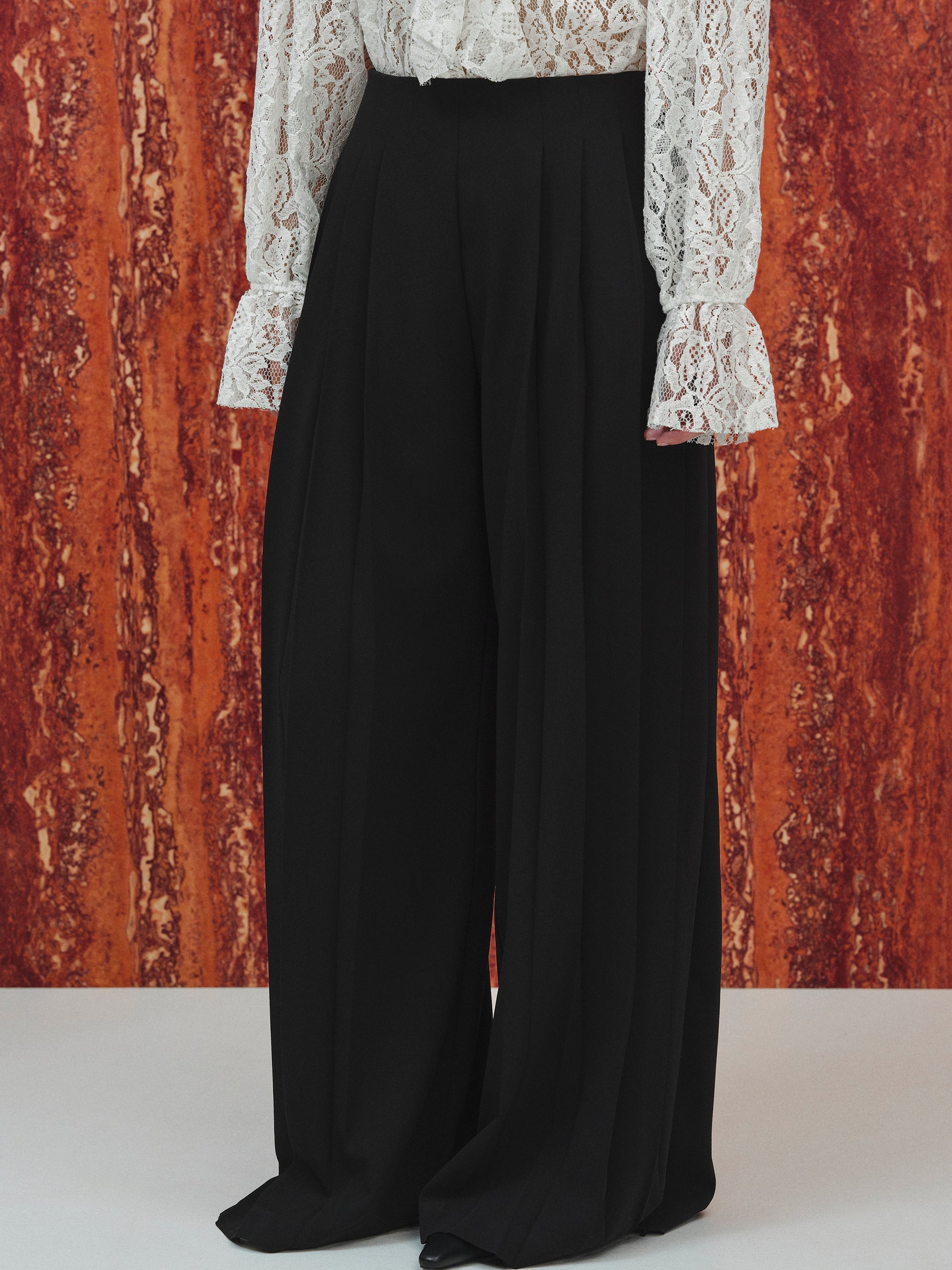 Pleated Long Trousers, Black